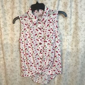No Boundaries White Sleeveless Red Cherry Print Button Down Shirt Size S (3-5)